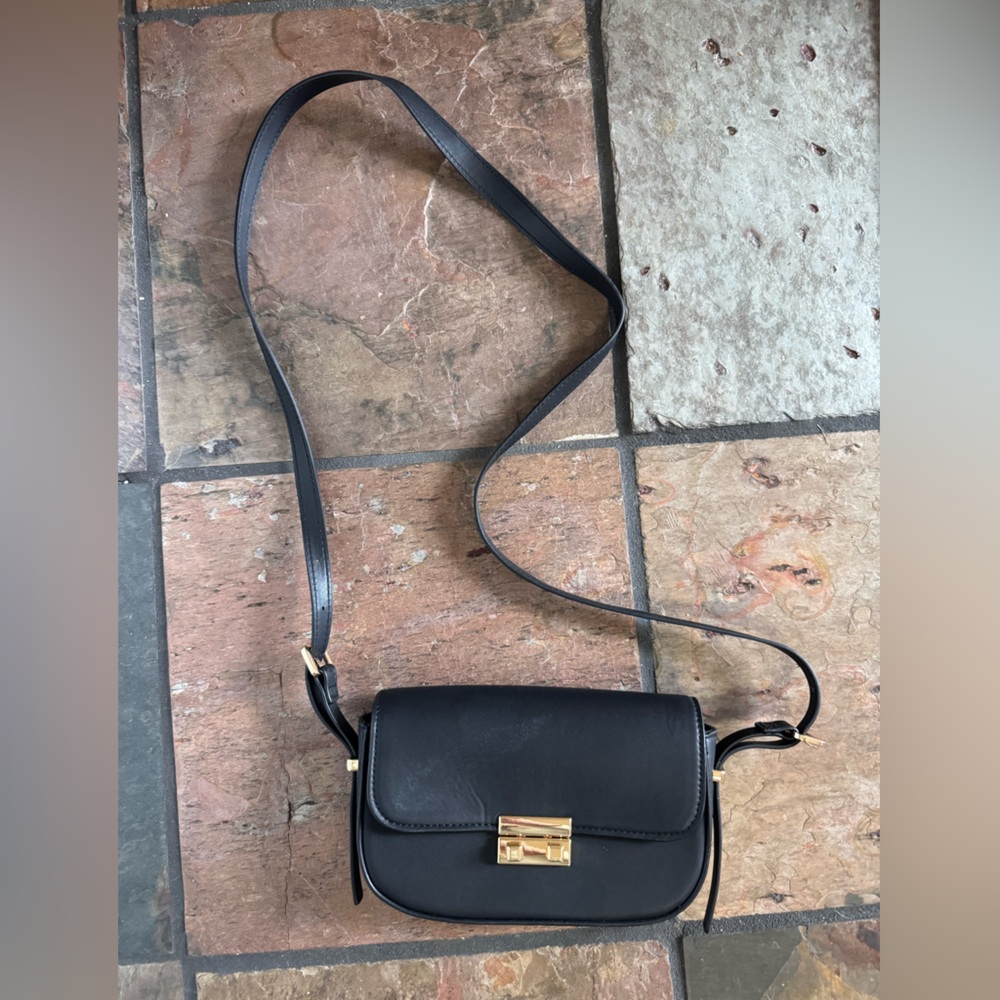 Black Crossbody